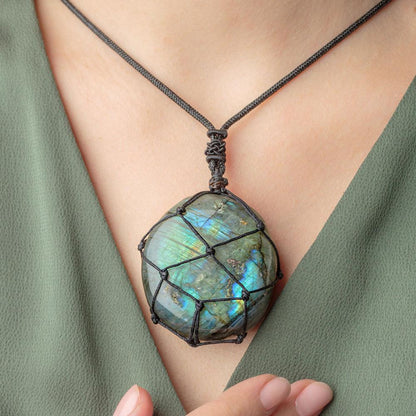 PrimeLuxe™ Dragon Heart Labradorite Necklace